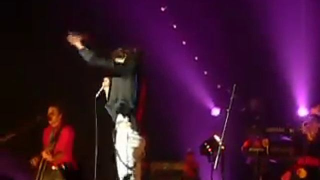 Mika au Zénith de Paris: Grace Kelly смотреть онлайн