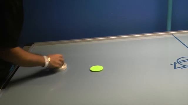 Arcade Insanity: Air Hockey - Game 2 смотреть онлайн