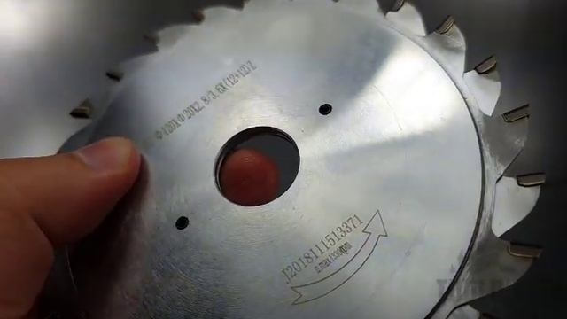 Диск от пилы алмазного типа для форматно-раскроечного станка подрезной 330.1202024A смотреть онлайн