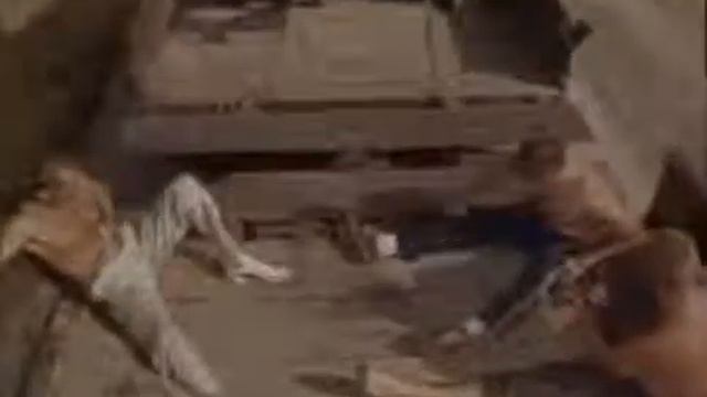 "Курьер на восток" (1991)_Разборка на поезде смотреть онлайн