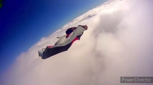Прыгаем с парашютом (Wingsuit)