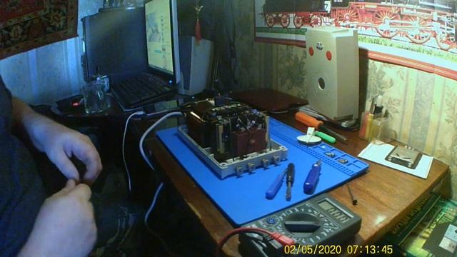 Блок питания PIKO FZ1 как его разобрать и проверить защиту на короткое замыкание.