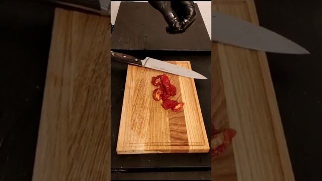 Очень вкусно!! ?Свинина с вяленными томатами!?