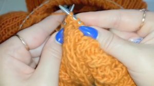Обработка V-образной горловины спицами// Мастер класс//