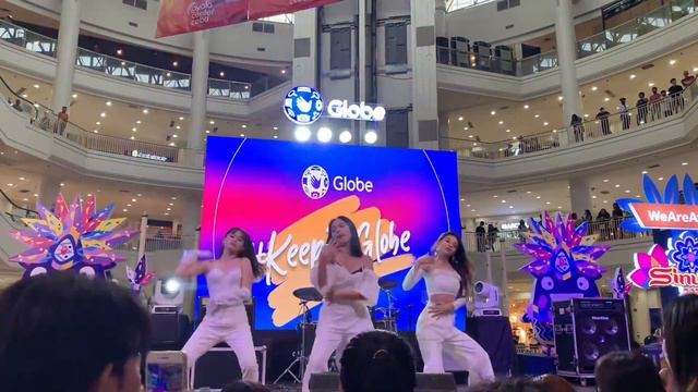TWINEA PERFORMS TWICE MEDLEY AT GLOBE SINULOG MUSIC FESTIVAL 2023