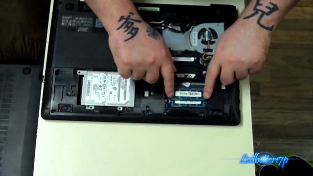 How To Replace Memory In A Lenovo G505S Laptop The Correct Way смотреть онлайн