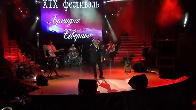 «Живи» - Александр Куликов. Выступление на музыкальном фестивале в Санкт-Петербурге. смотреть онлайн