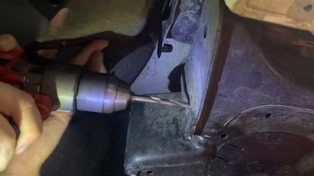 Pinning back your fender liner on your 2022 Tundra and 2023 Sequioa смотреть онлайн