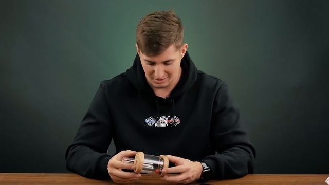 Try to get the red ball out of the flask | Unbelievable puzzle! смотреть онлайн