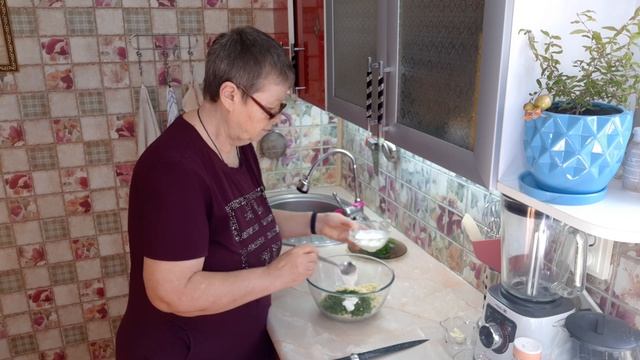 Очень быстрый и вкусный- ЗАКУСОЧНЫЙ ЯИЧНЫЙ РУЛЕТ.??????? смотреть онлайн