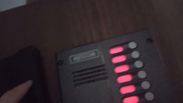 Звонок в квартиру на домофоне Метаком M10.1