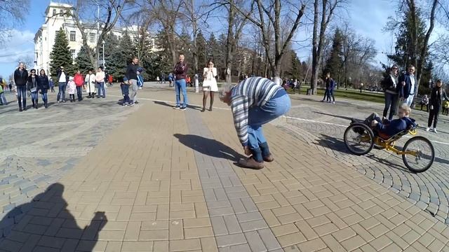 Самый маленький, действующий велосипед в мире 11.6 см смотреть онлайн