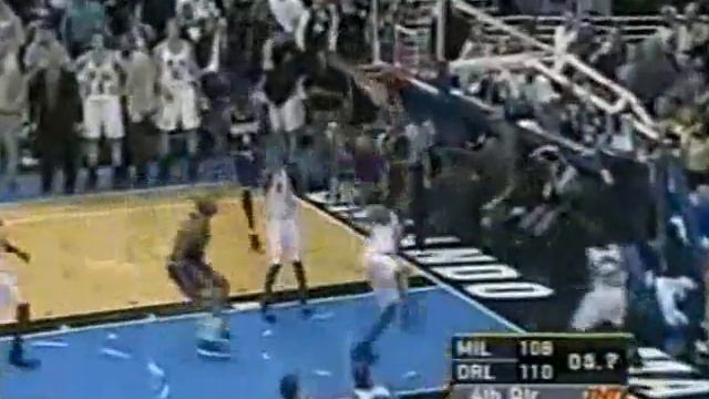 Ray Allen dunks over Tracy McGrady смотреть онлайн