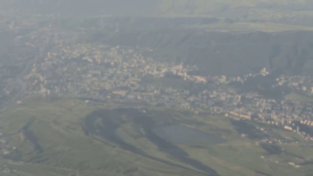 Tbilisi aerial - Полёт над Тбилиси смотреть онлайн