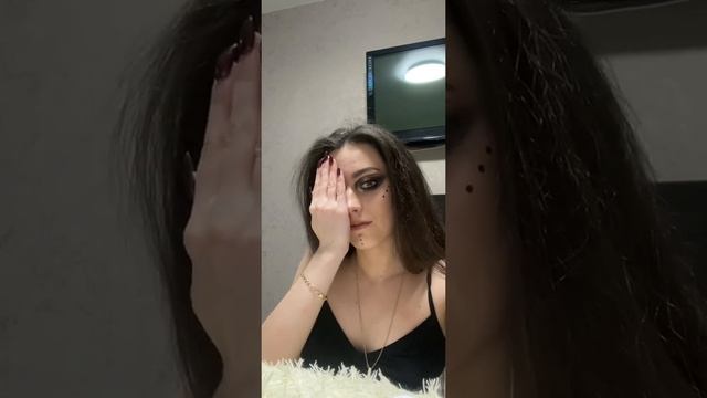 ЧУДЕСА МАКИЯЖА | до/после | снимаю макияж для образа Валькирии смотреть онлайн