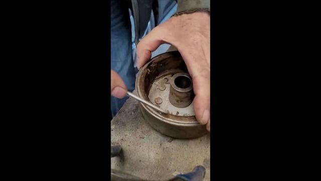 Yamaha XT 500 12 Volt Alternator repair. смотреть онлайн