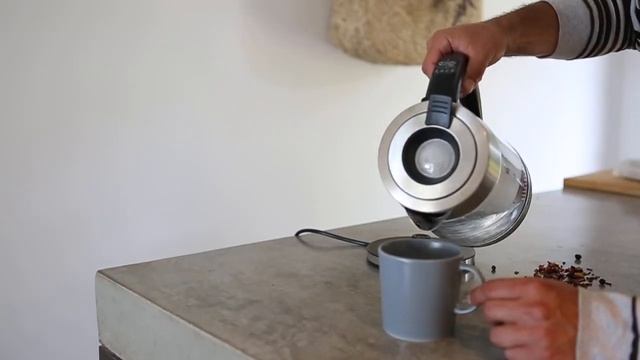 KOENIC Waterkettle KWK 2221 M смотреть онлайн