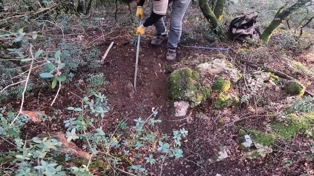 TARİHİ YOLDAN DEFİNEYİ CIKARDİK!!!!