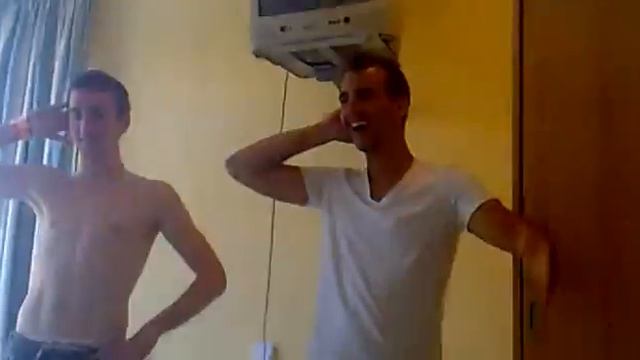 la macarena!!!.mp4 смотреть онлайн