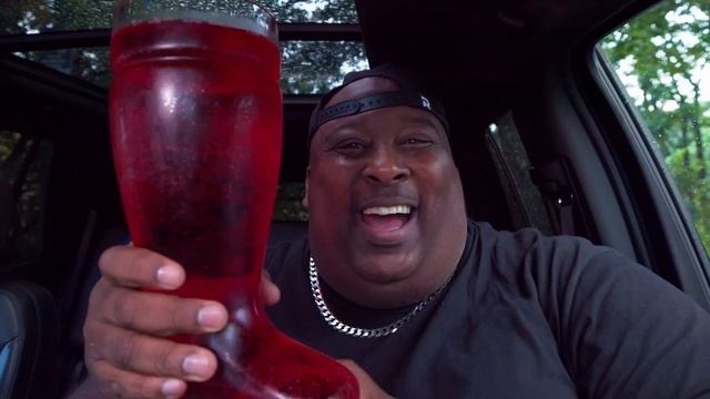 3 Liter Barq's Red Creme Soda Das Boot Chug смотреть онлайн
