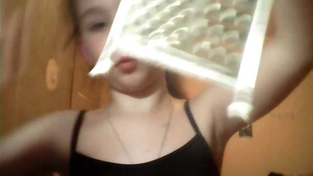 Мороженое с шоколадной крошкой и посылка с сайта Алли экспресс смотреть онлайн