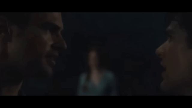 Он может путешествовать во времени, куда захочет, но всегда натыкается на нее | Пересказ Фильма смотреть онлайн