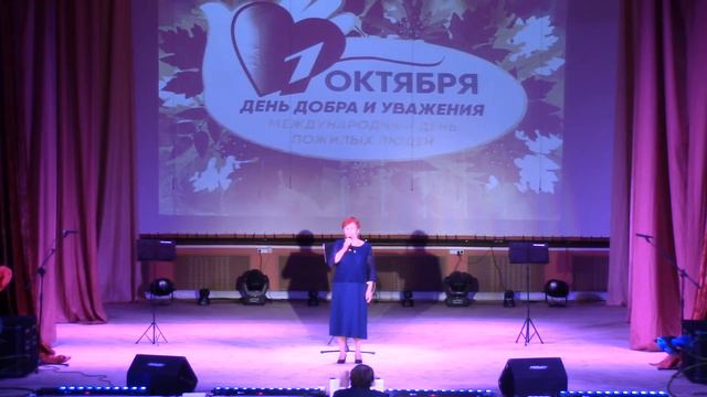 Концертная программа народного хорового коллектива ветеранов "Кто любит петь, тот любит жить!" смотреть онлайн