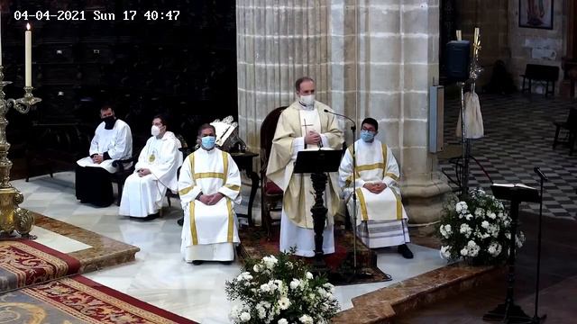 DOMINGO DE RESURRECCIÓN. EUCARISTÍA DE RESURRECCIÓN DESDE LA SANTA IGLESIA CATEDRAL смотреть онлайн