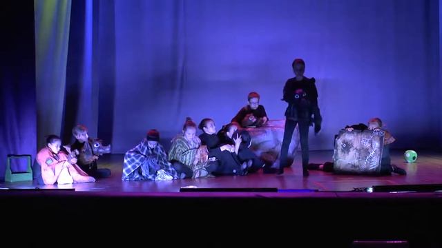 Оперение 2019 Спектакль "Овраг" (Казань) 6+ смотреть онлайн