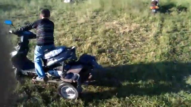 Самодельный трёхколёсный скутер . смотреть онлайн