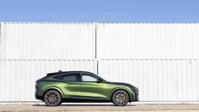 "Mustang Mach-E GT 2024: The Electrifying Transformation with the Bronze Package Will Make History" смотреть онлайн