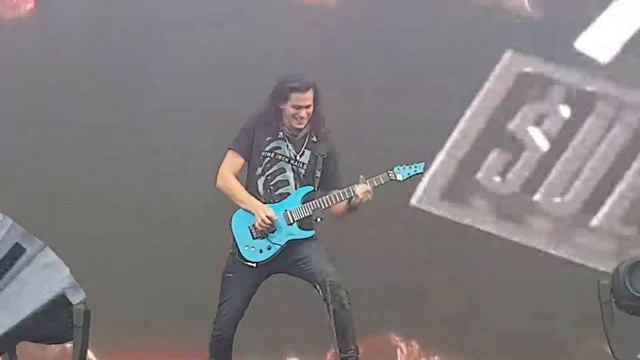 Sullivan King - Guitar Solo @ LOST LANDS 2019 (DAY 2) смотреть онлайн