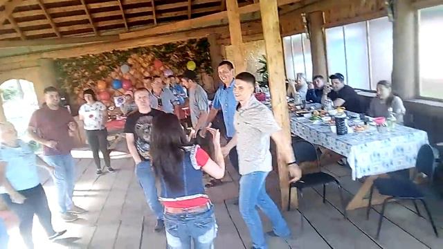 ВЕСЁЛЫЙ СЛЁТ У КОМАРОВЫХ!!! смотреть онлайн