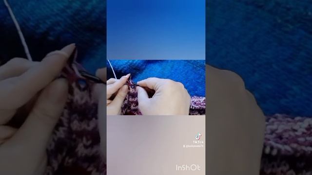 Шаль спицами. Шаль из остатков пряжи.