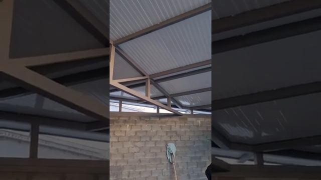 Крыша СТО из кровельных сэндвич-панелей от ООО Термопром смотреть онлайн