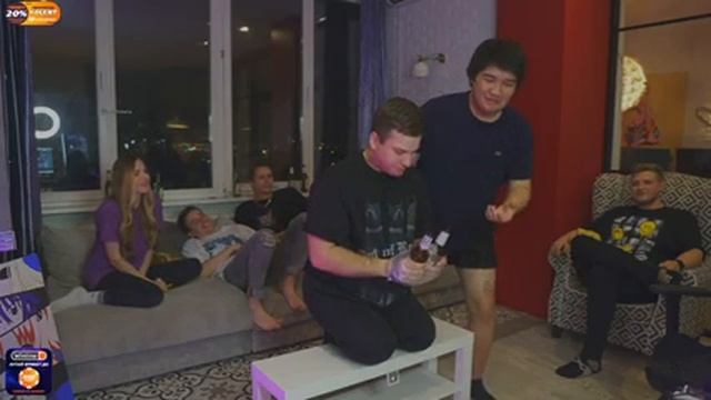 FOLLENTASS ПРАЗДНУЕТ НОВОСЕЛЬЕ С ДРУЗЬЯМИ