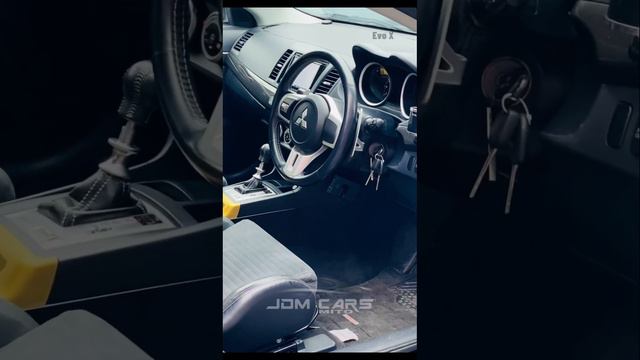 Mitsubishi Lancer Evolution X смотреть онлайн