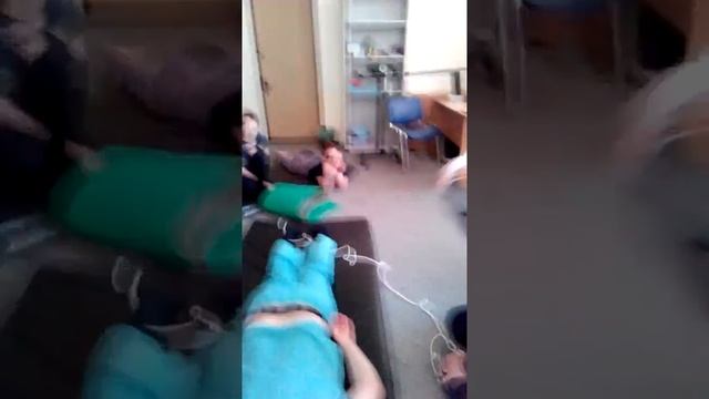 Казачья порка или веревочный массаж, демонстрирует Борис Давыдов смотреть онлайн