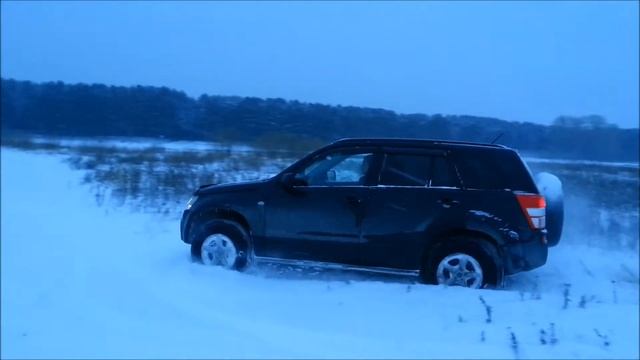 Suzuki Grand Vitara in snow смотреть онлайн