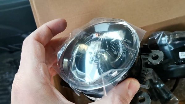 Диодные противотуманные фары MTF-LIGHT/FL10WJ на Ладу Весту