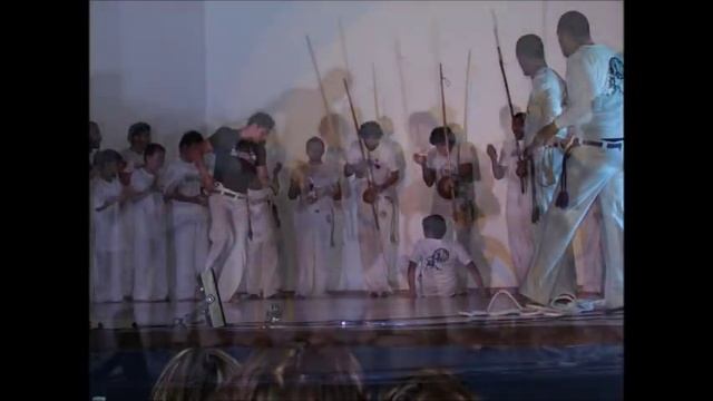 CAPOEIRA É VIDA