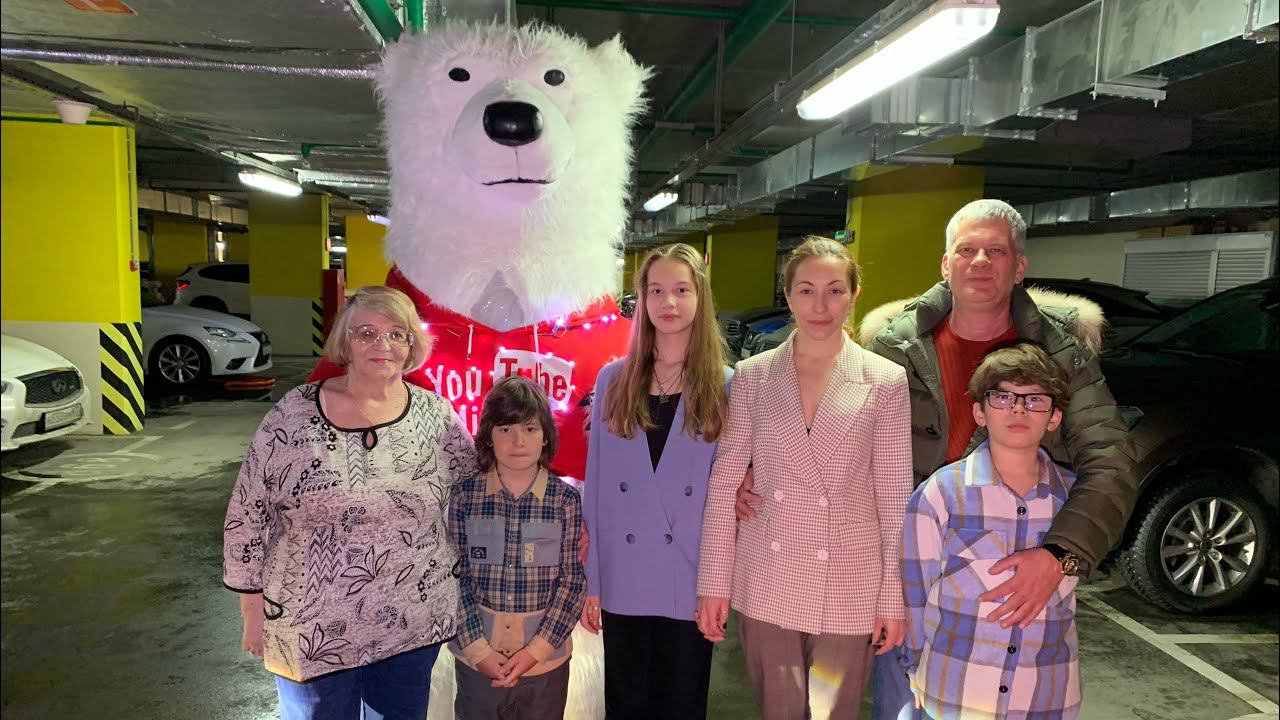 Сказка на Колесах: Когда Белый Медведь Подарил Машину! смотреть онлайн