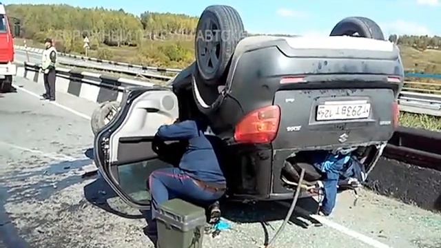 Поворот на Игинку автомобиль перевернулся смотреть онлайн