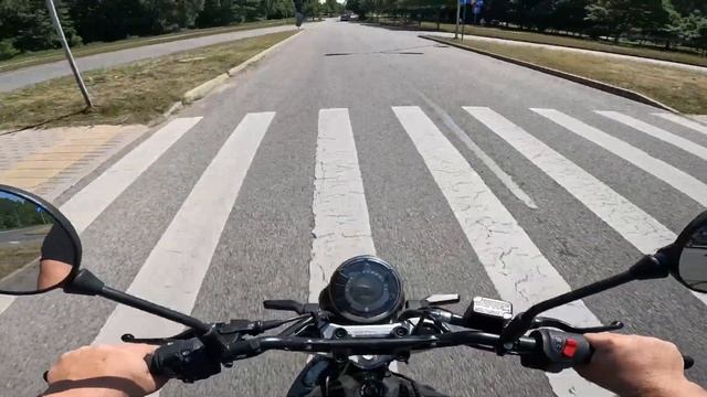 обзор на Husqvarna Svartpilen 125 смотреть онлайн