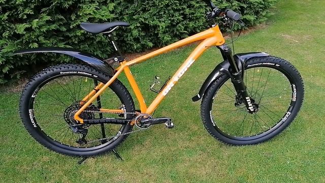 29ers - My Daily Rides - Surly Karate Monkey Single Speed - On One Scandal Hardtail смотреть онлайн