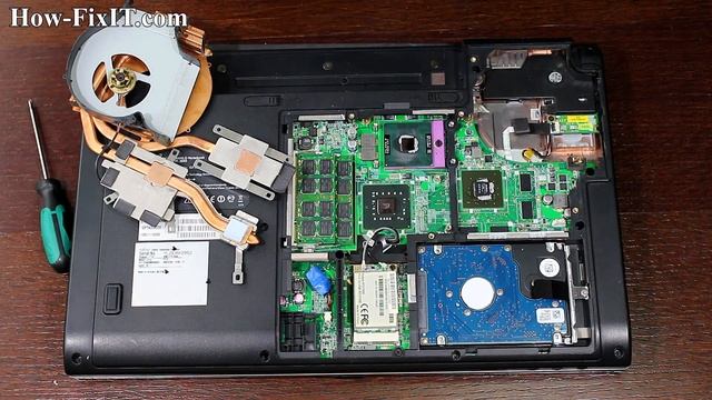 Fujitsu Amilo Pi 3560 Disassembly, Fan Cleaning, and Thermal Paste Replacement Guide смотреть онлайн