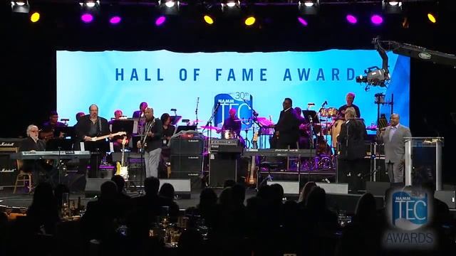 Nathan East 101 Eastbound performed live at the 30th Annual 2015 NAMM/TEC Awards смотреть онлайн