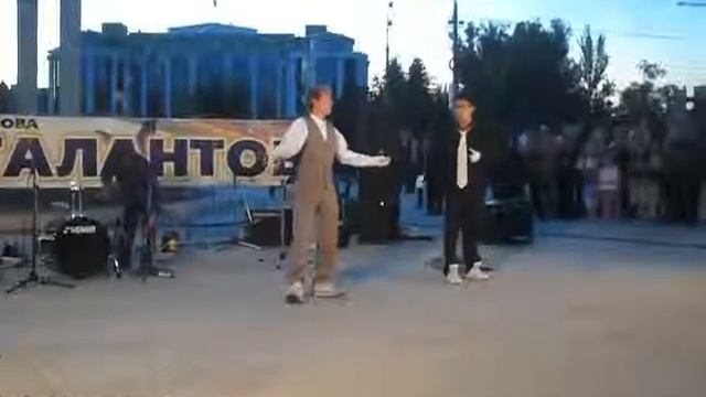 Дуэт Romashki Электрик Буги - Minimal Time Crew смотреть онлайн