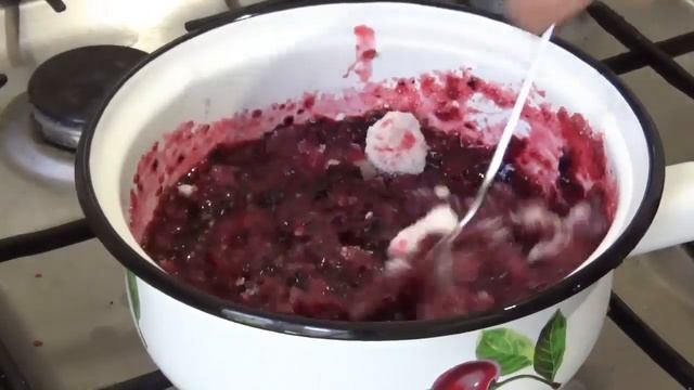 Как варить варенье из черной смородины смотреть онлайн
