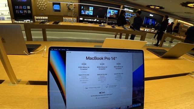 СКОЛЬКО СТОИТ ПРОДУКЦИЯ Apple В АМЕРИКЕ? ПОДОРОЖАЛ ЛИ IPHONE 13? смотреть онлайн